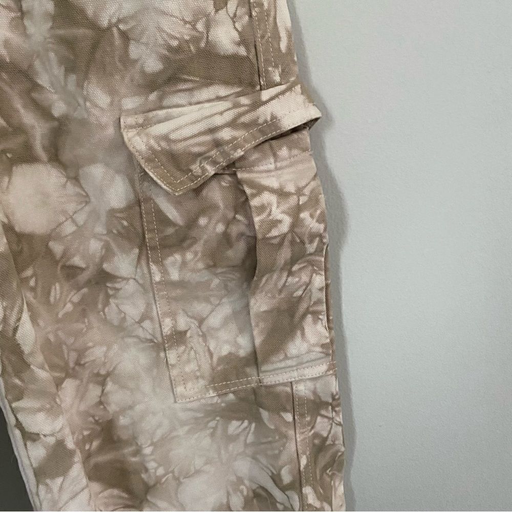 Forever 21 Women’s Denim Tie Dye Camo Jogger Pants - Picture 2 of 4